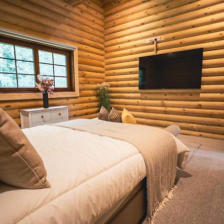 מורפת' Aspen Lodge, Amazing New Log Cabin With Hot Tub - Sleeps 6 - Felmoor Park חדר תמונה