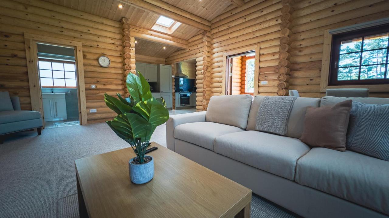 מורפת' Aspen Lodge, Amazing New Log Cabin With Hot Tub - Sleeps 6 - Felmoor Park מראה חיצוני תמונה