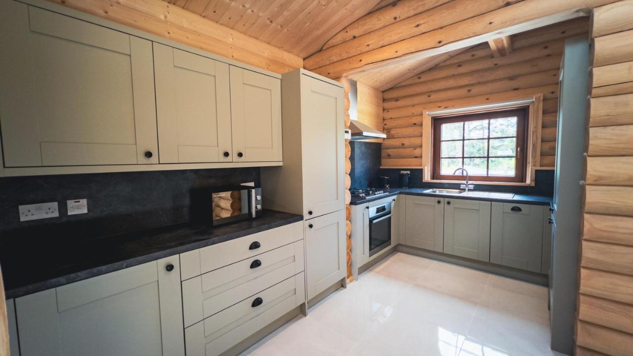 מורפת' Aspen Lodge, Amazing New Log Cabin With Hot Tub - Sleeps 6 - Felmoor Park מראה חיצוני תמונה